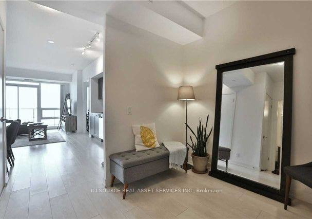 2212-lake-shore-boulevard-w-toronto-etobicoke-ontario-w13669796