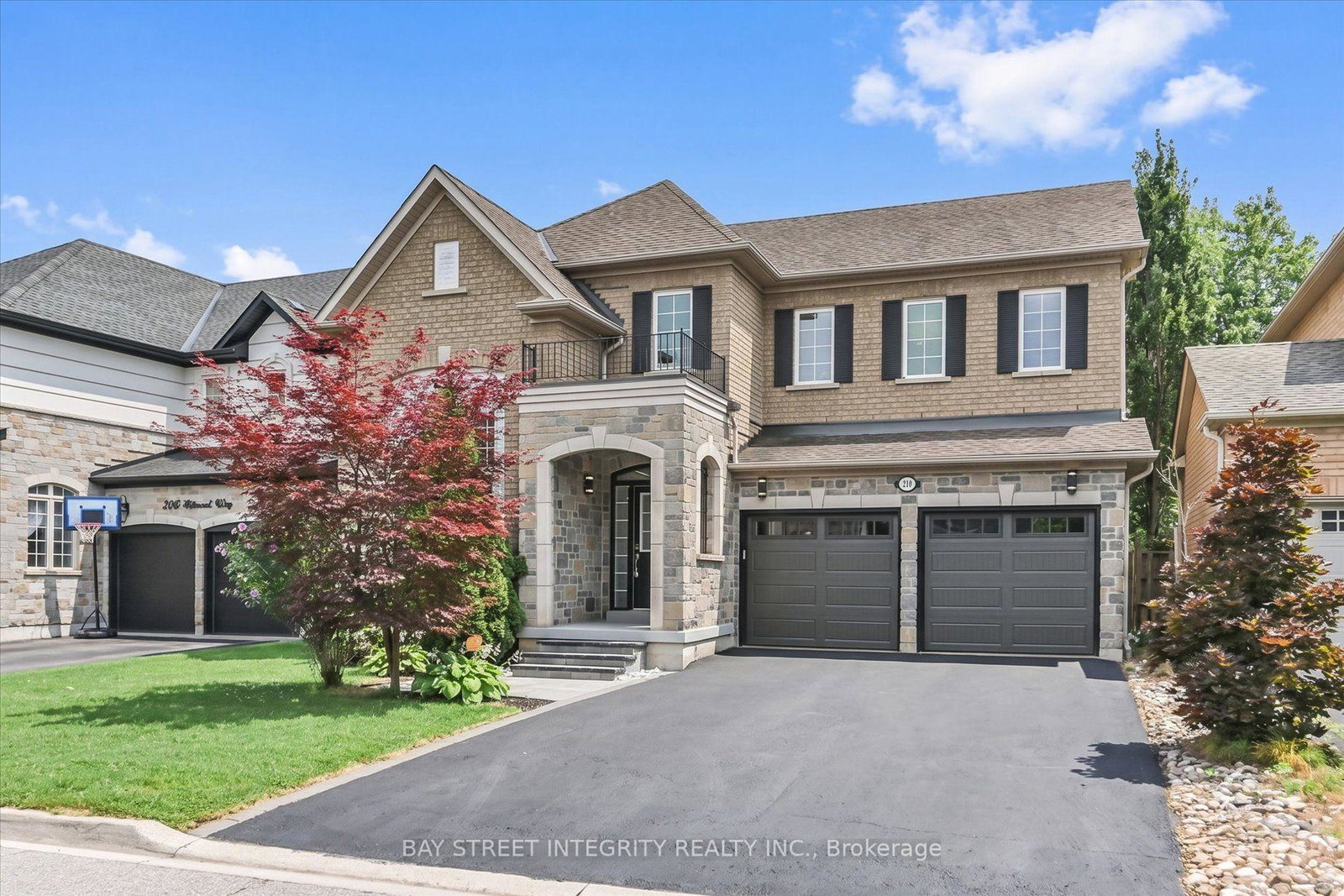 210-milkweed-way-oakville-ontario-w13669808