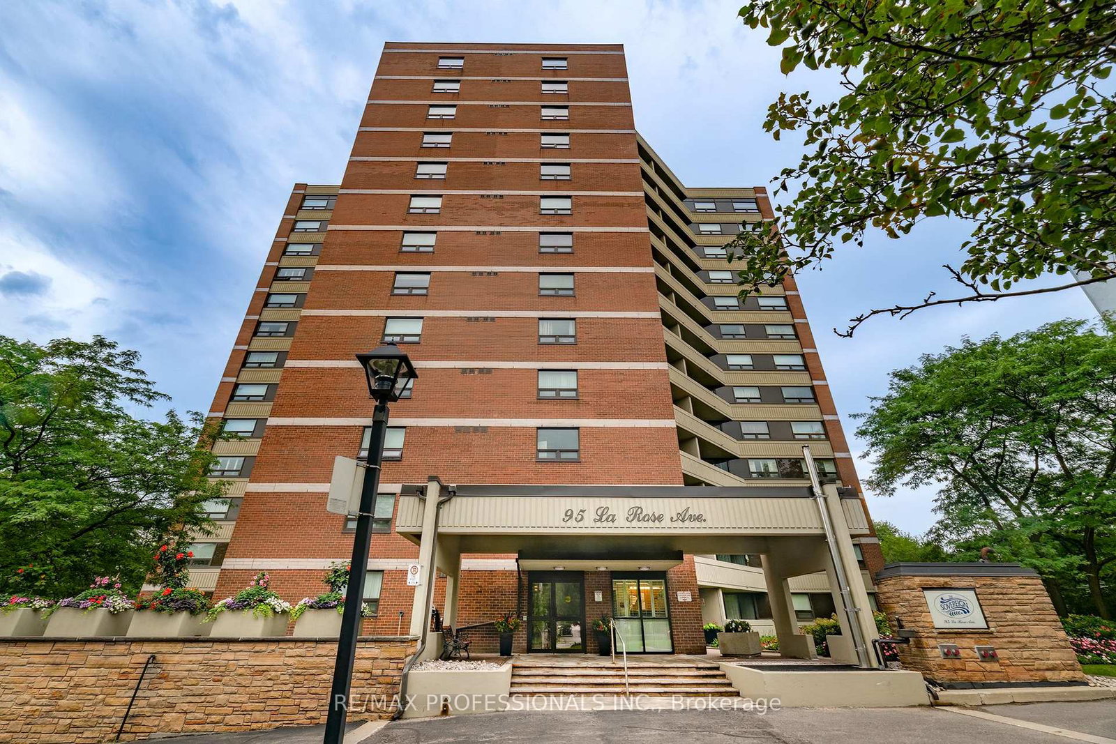 95-la-rose-avenue-toronto-etobicoke-ontario-w13670090