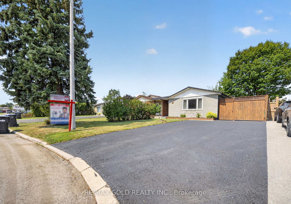 22-deeside-crescent-brampton-ontario-w13670142
