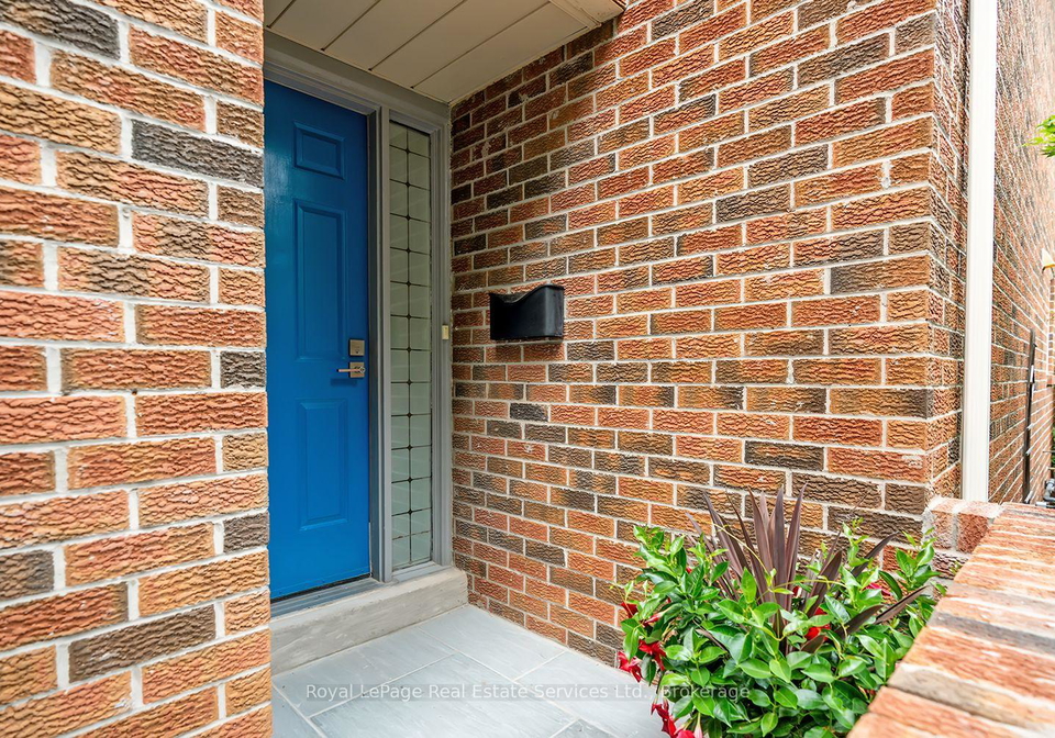 1194-potters-wheel-crescent-oakville-ontario-w13670228