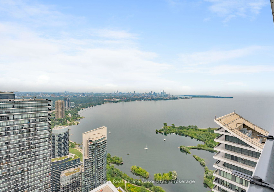 30-shore-breeze-drive-toronto-etobicoke-ontario-w13670324