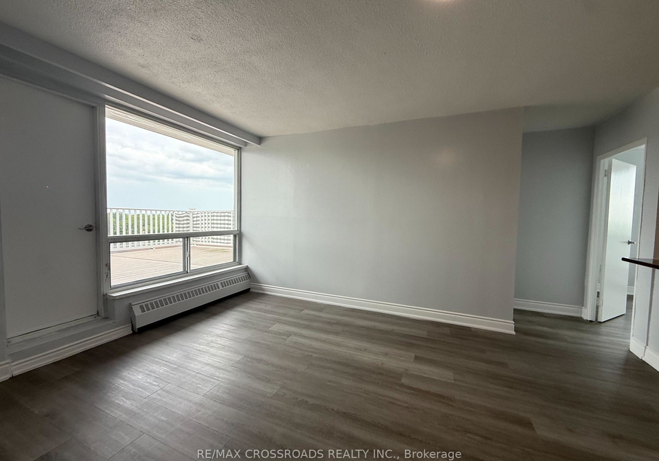363-lakeshore-road-e-mississauga-ontario-w13670328