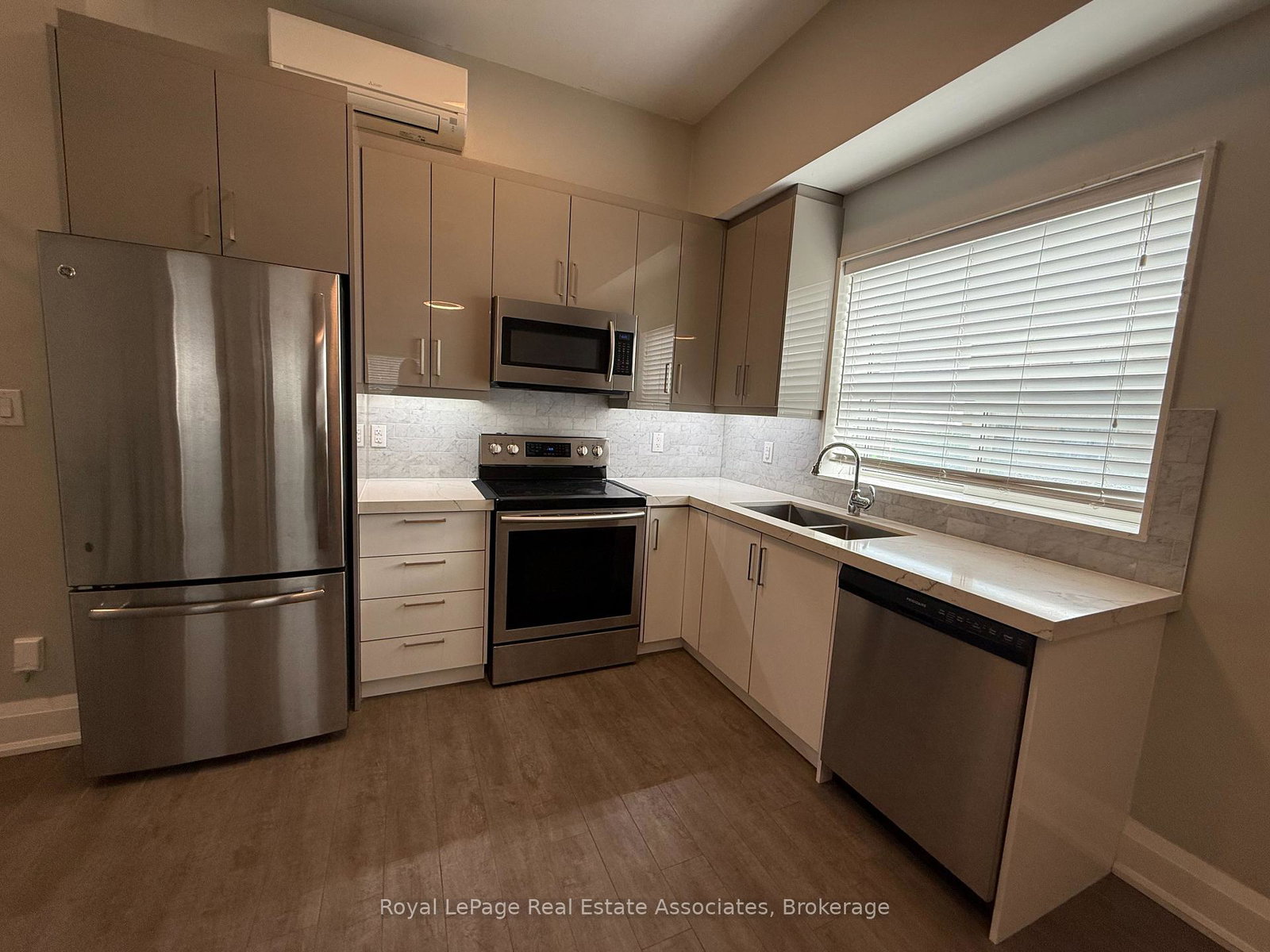 2548-eglinton-avenue-w-toronto-toronto-ontario-w13670370