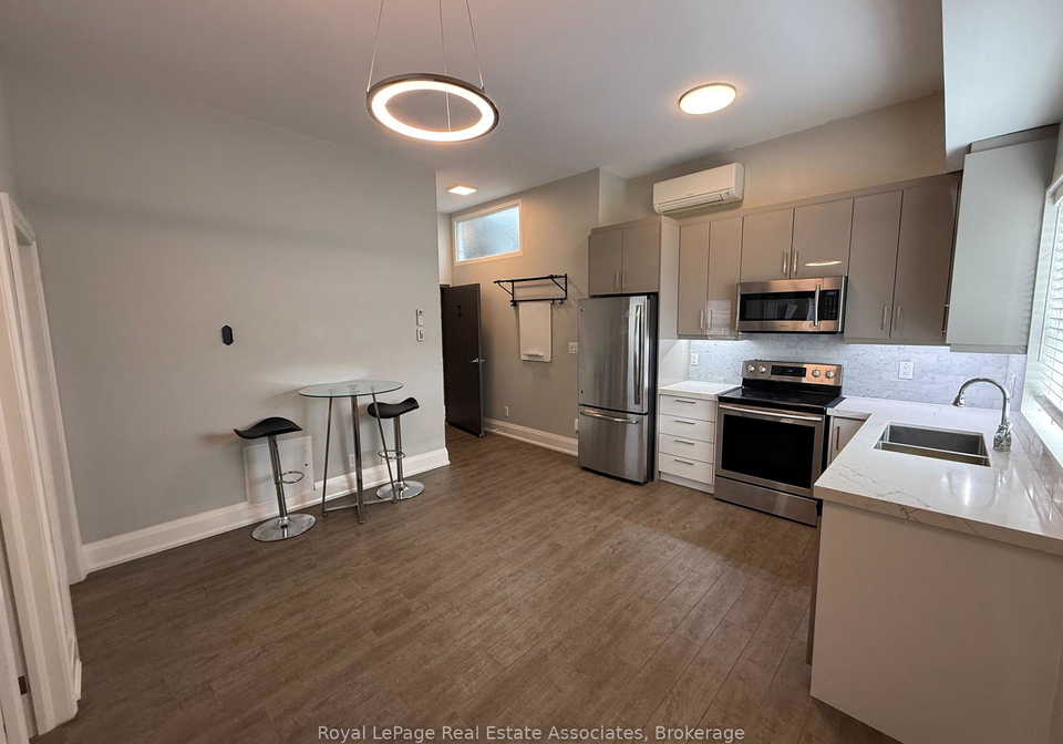 2548-eglinton-avenue-w-toronto-toronto-ontario-w13670370