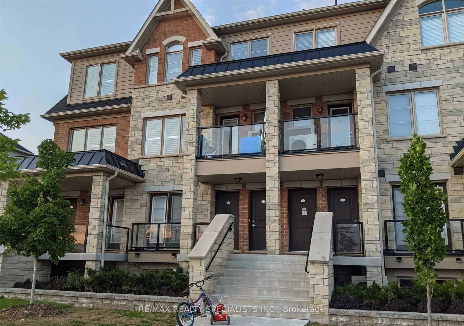 200-veterans-drive-brampton-ontario-w13670418