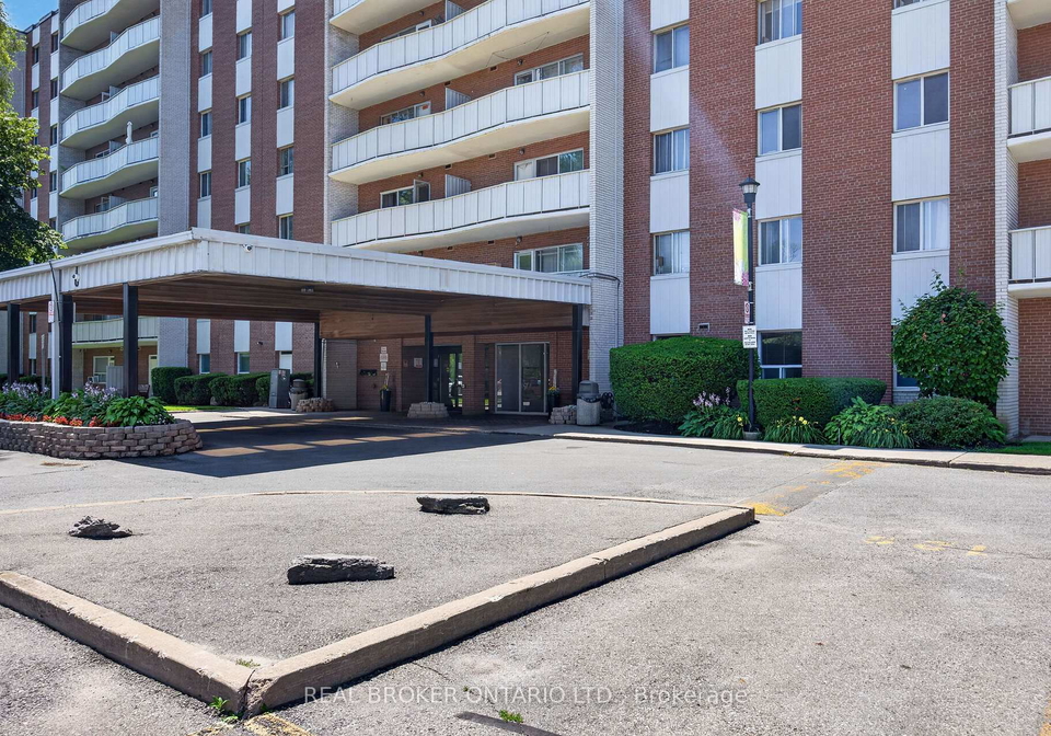 1660-bloor-street-mississauga-ontario-w13670448