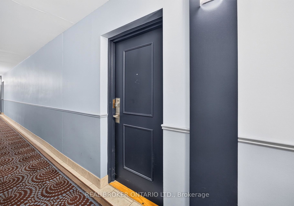 1660-bloor-street-mississauga-ontario-w13670448