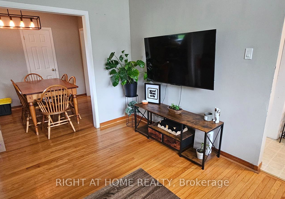 130-prince-charles-drive-oakville-ontario-w13670462