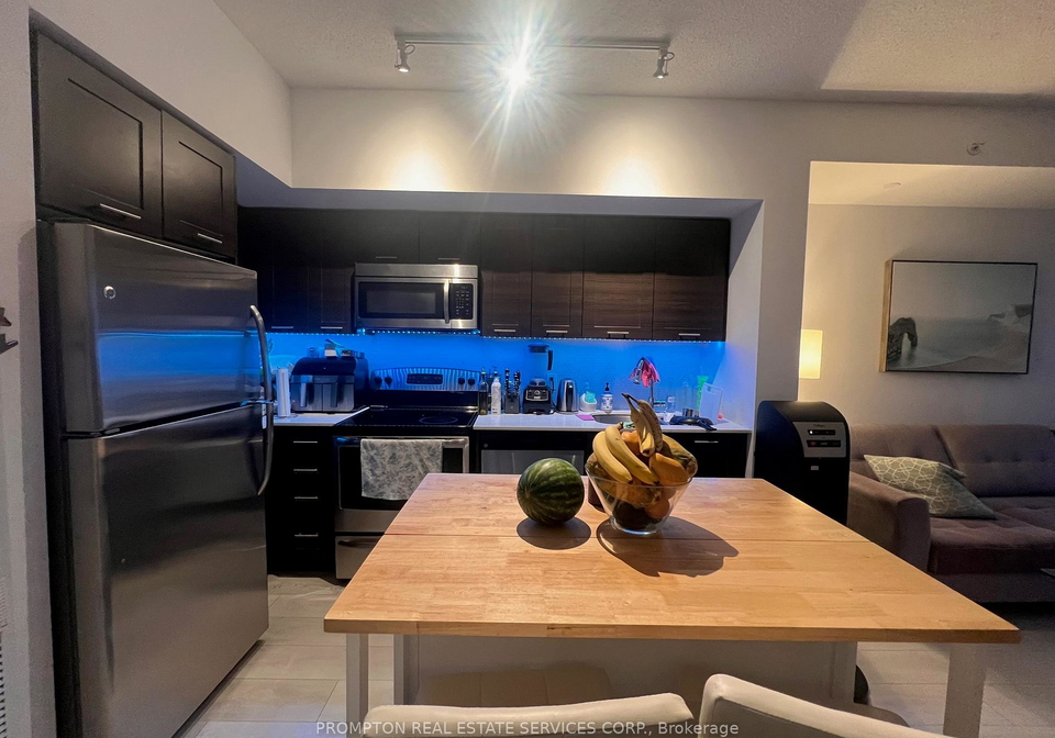 2220-lakeshore-boulevard-w-toronto-etobicoke-ontario-w13670470