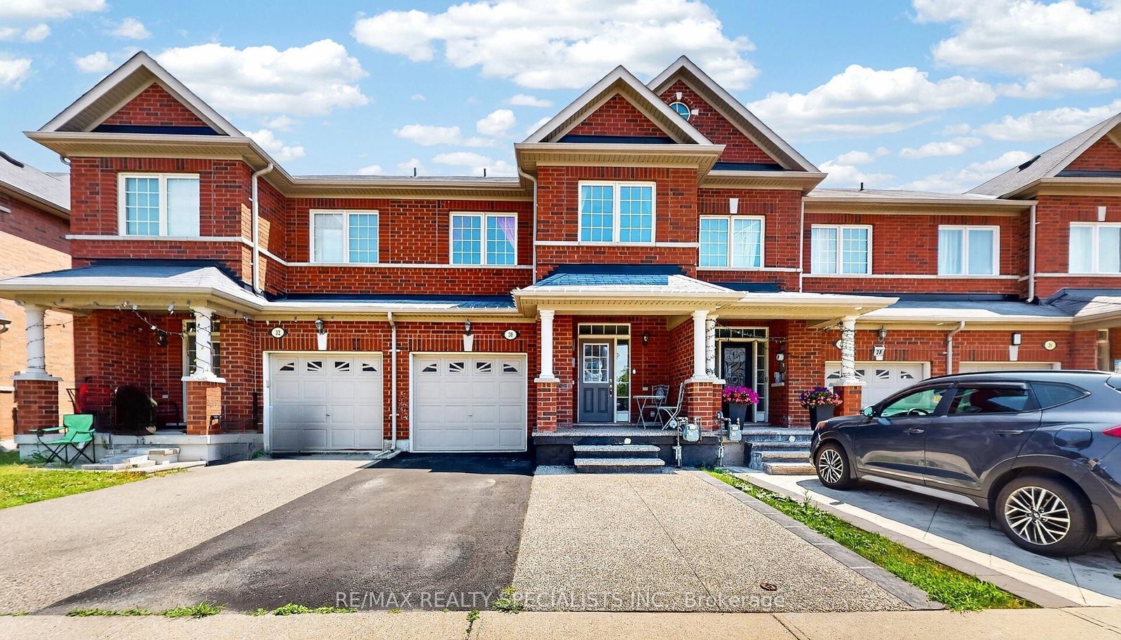 30-pendulum-circle-brampton-ontario-w13670538