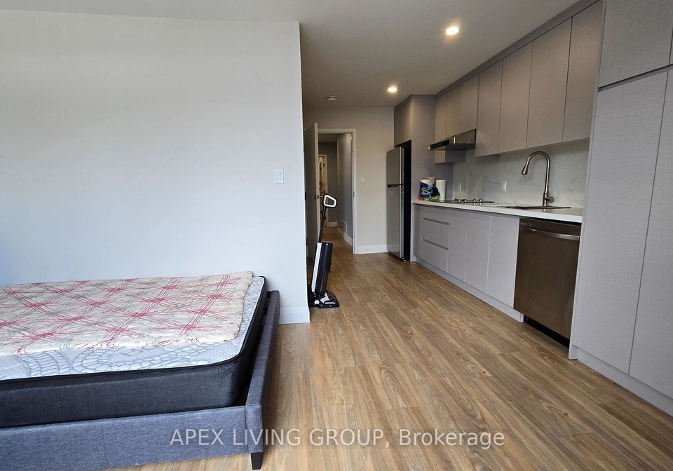 10-mimico-avenue-toronto-etobicoke-ontario-w13670620