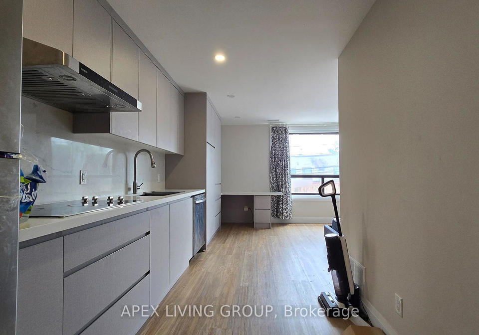 10-mimico-avenue-toronto-etobicoke-ontario-w13670620