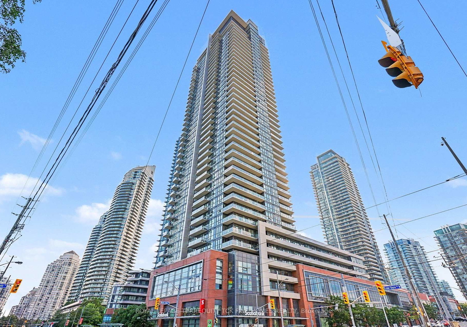 2200-lake-shore-boulevard-w-toronto-etobicoke-ontario-w13670638