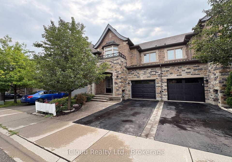 2466-village-common-oakville-ontario-w13670834