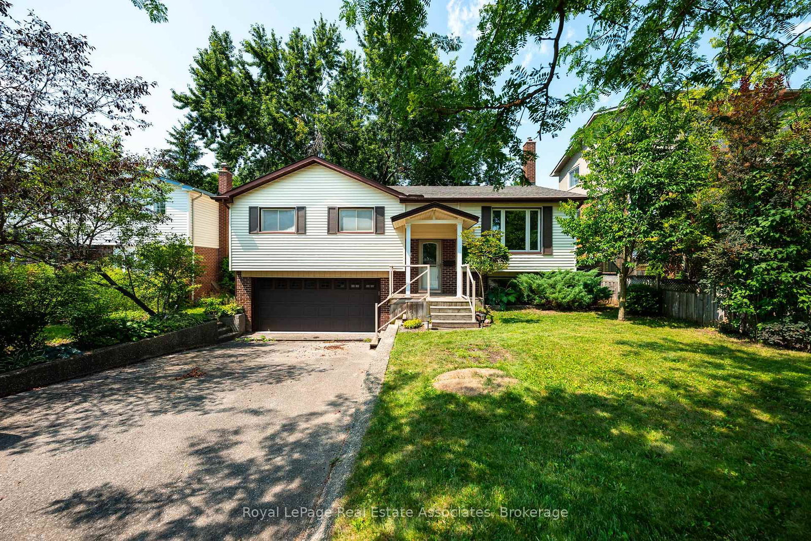 11-berry-street-halton-hills-ontario-w13670912