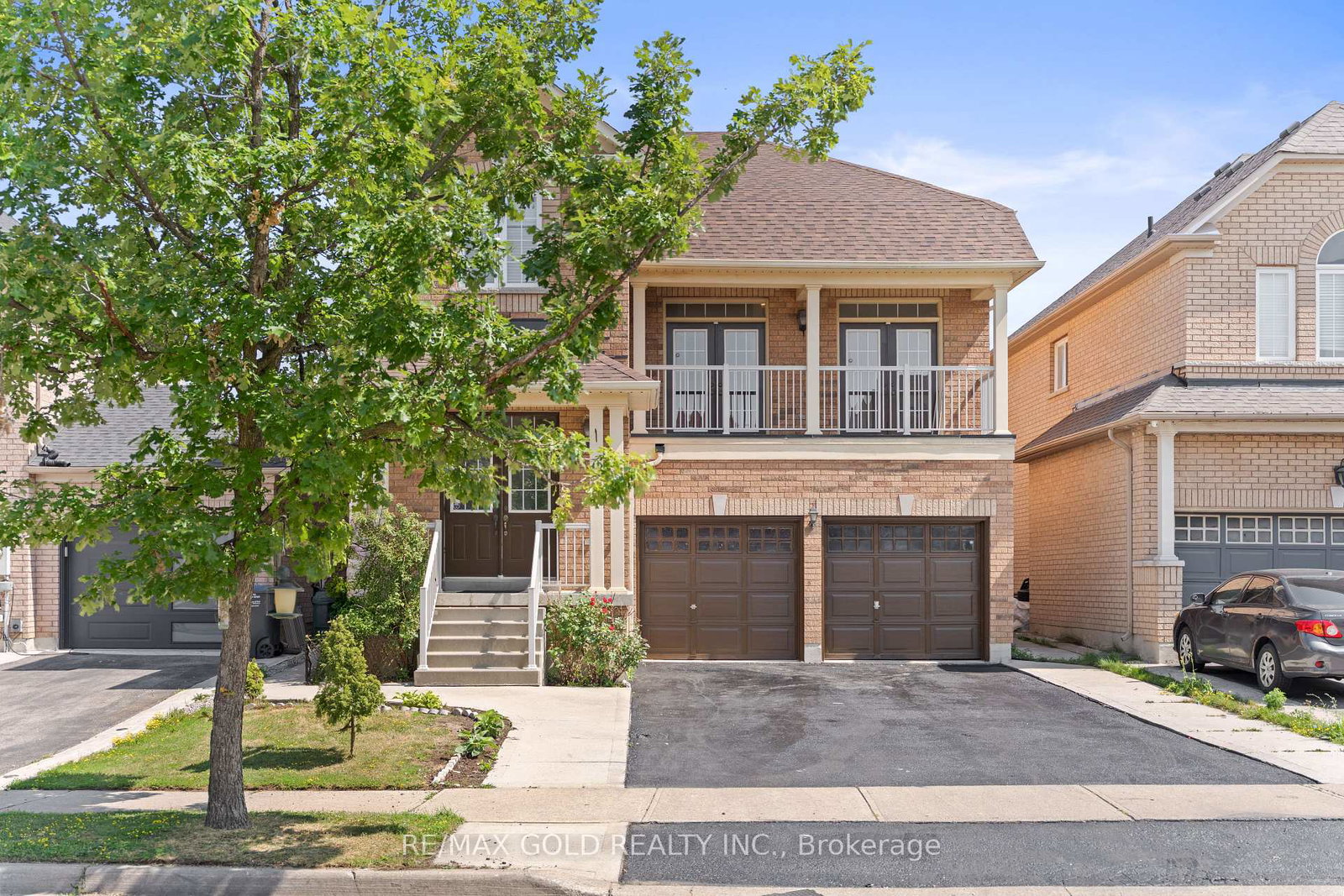 3-tan-lane-brampton-ontario-w13670914
