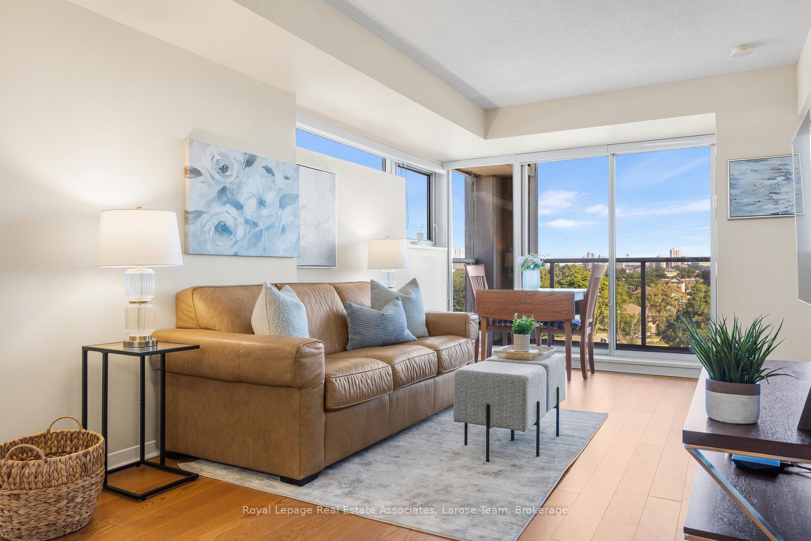 1050-the-queensway-toronto-etobicoke-ontario-w13670994