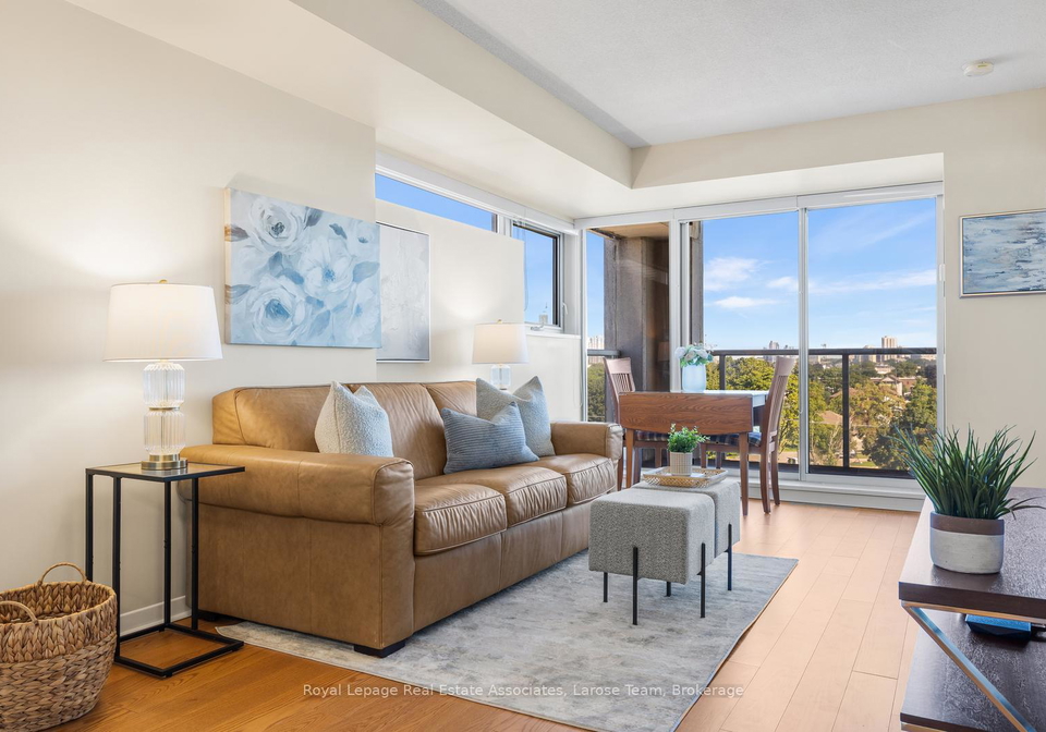 1050-the-queensway-toronto-etobicoke-ontario-w13670994