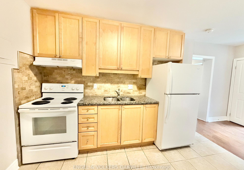 15-thirty-third-street-toronto-etobicoke-ontario-w13671054