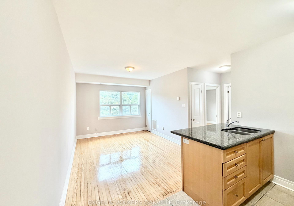 15-thirty-third-street-toronto-etobicoke-ontario-w13671056