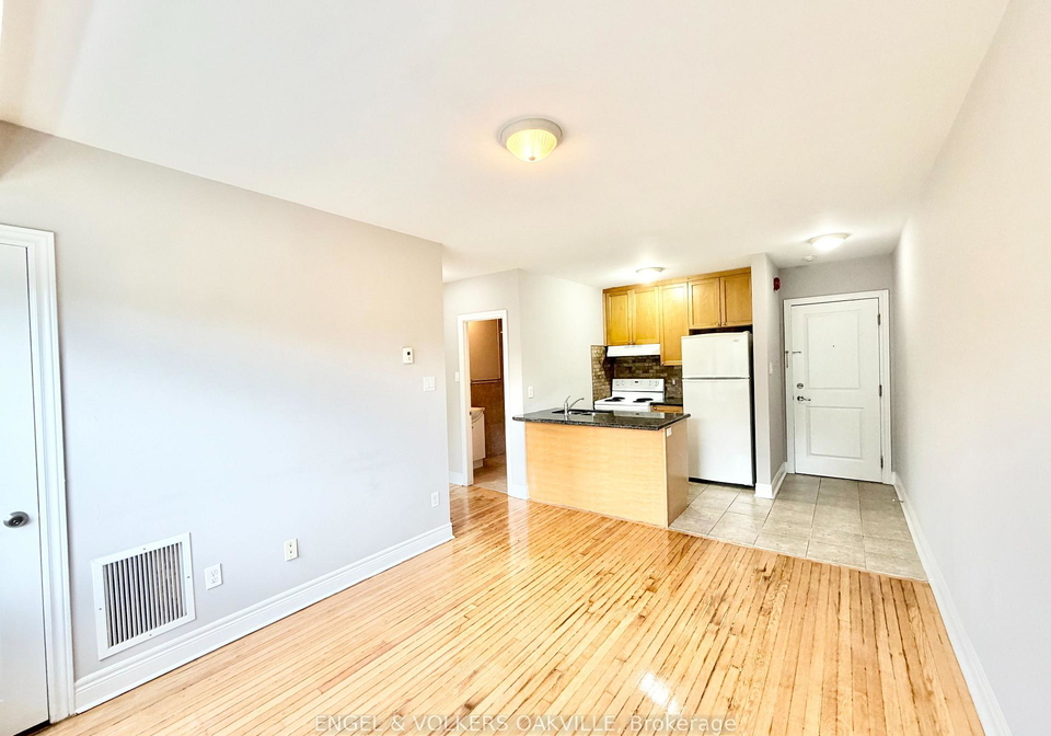 15-thirty-third-street-toronto-etobicoke-ontario-w13671056