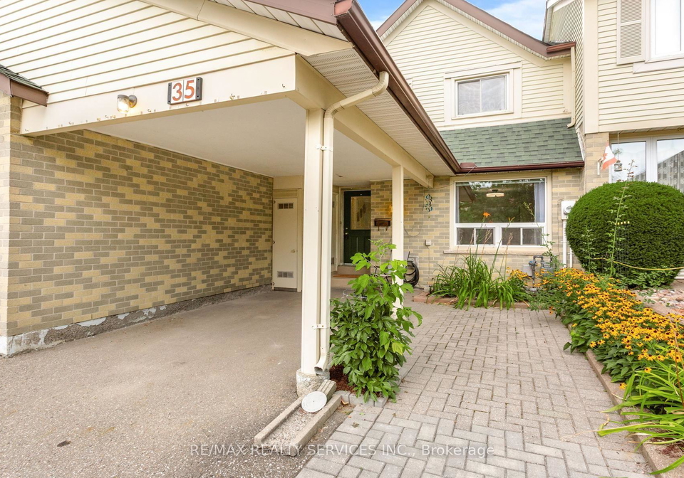 35-sparklett-crescent-brampton-ontario-w13671164