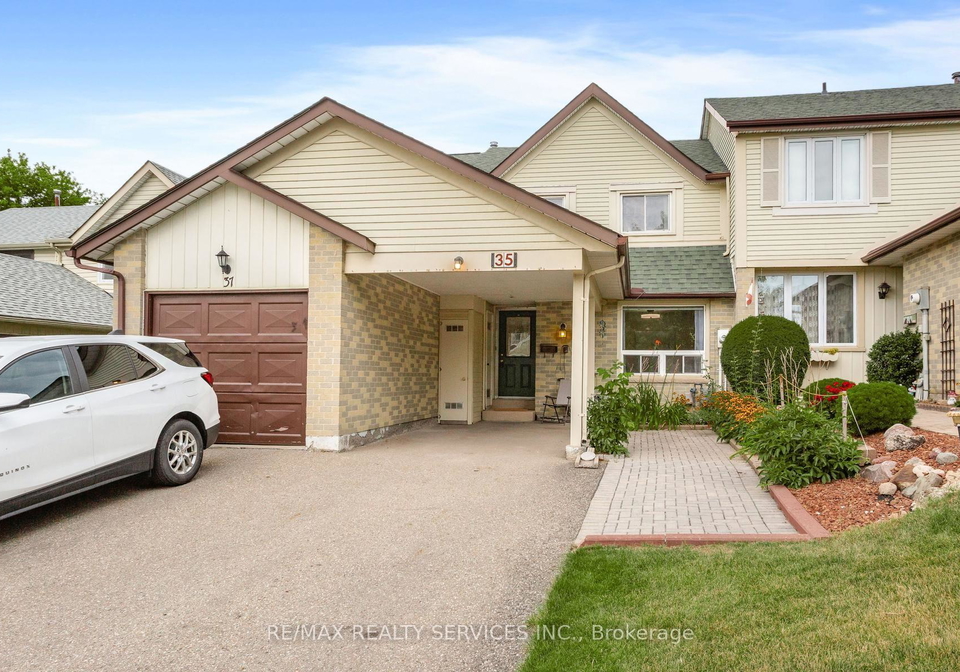 35-sparklett-crescent-brampton-ontario-w13671164
