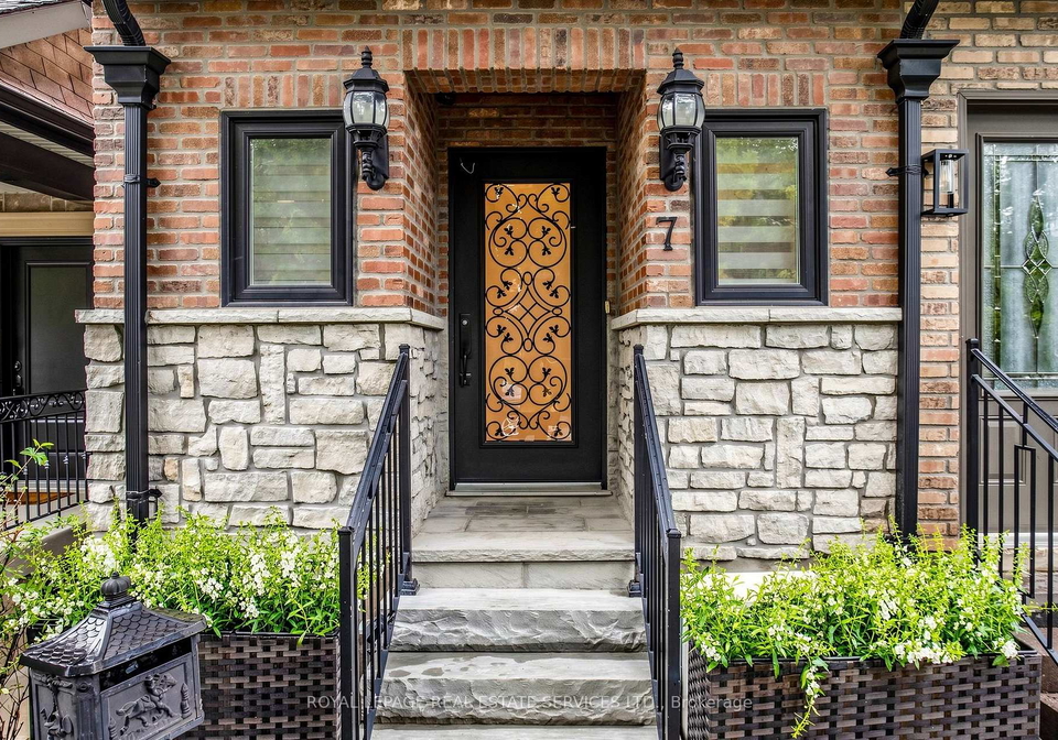 7-sellers-avenue-toronto-toronto-ontario-w13671198