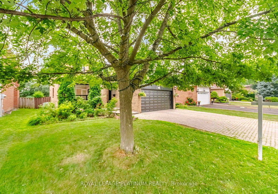 2542-pollard-drive-mississauga-ontario-w13671352