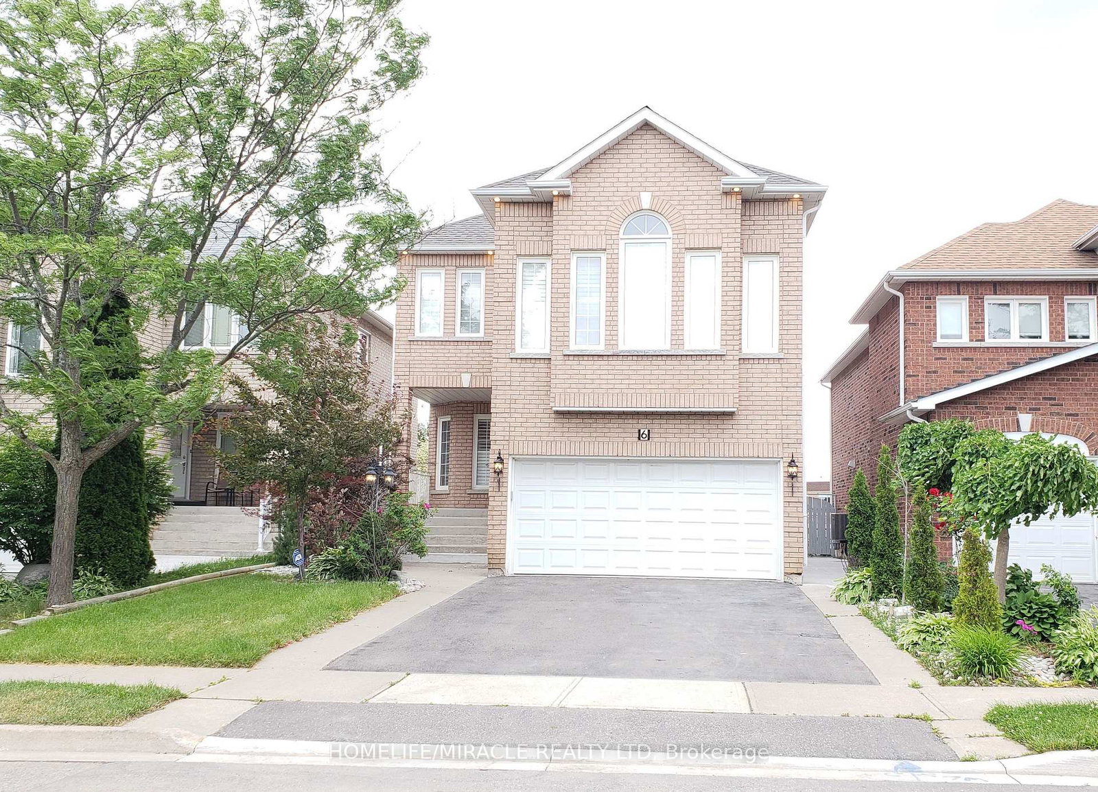 6-sweet-briar-lane-brampton-ontario-w13671916