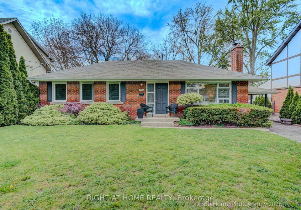 1493-constance-drive-oakville-ontario-w13672014