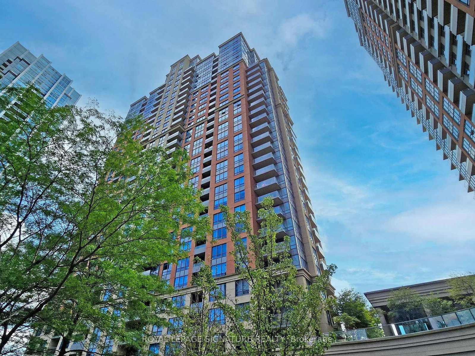 25-viking-lane-toronto-etobicoke-ontario-w13672058