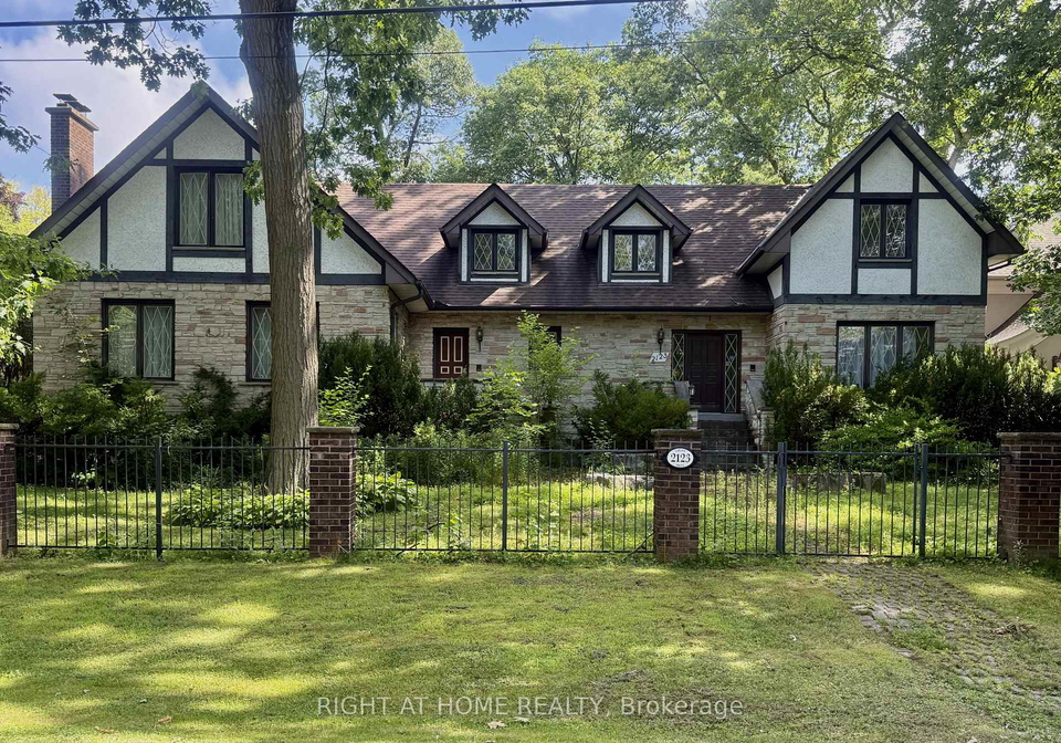 2123-gordon-drive-mississauga-ontario-w13672136