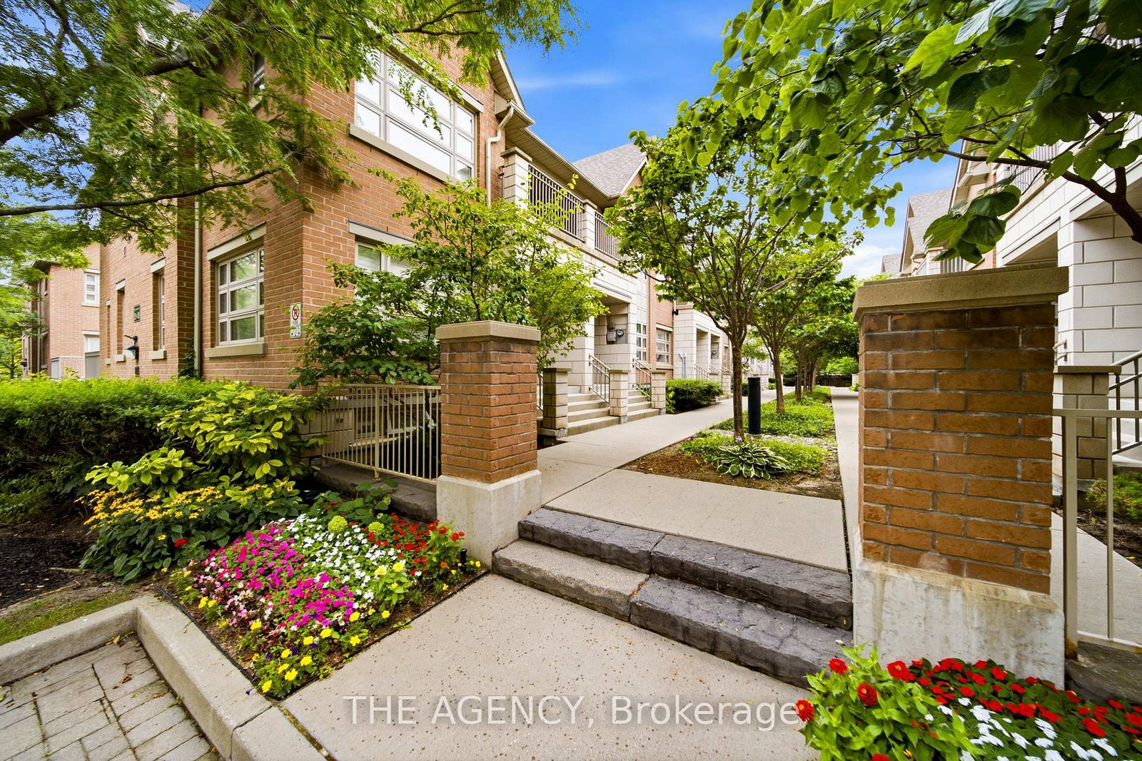2460-prince-michael-drive-oakville-ontario-w13672258