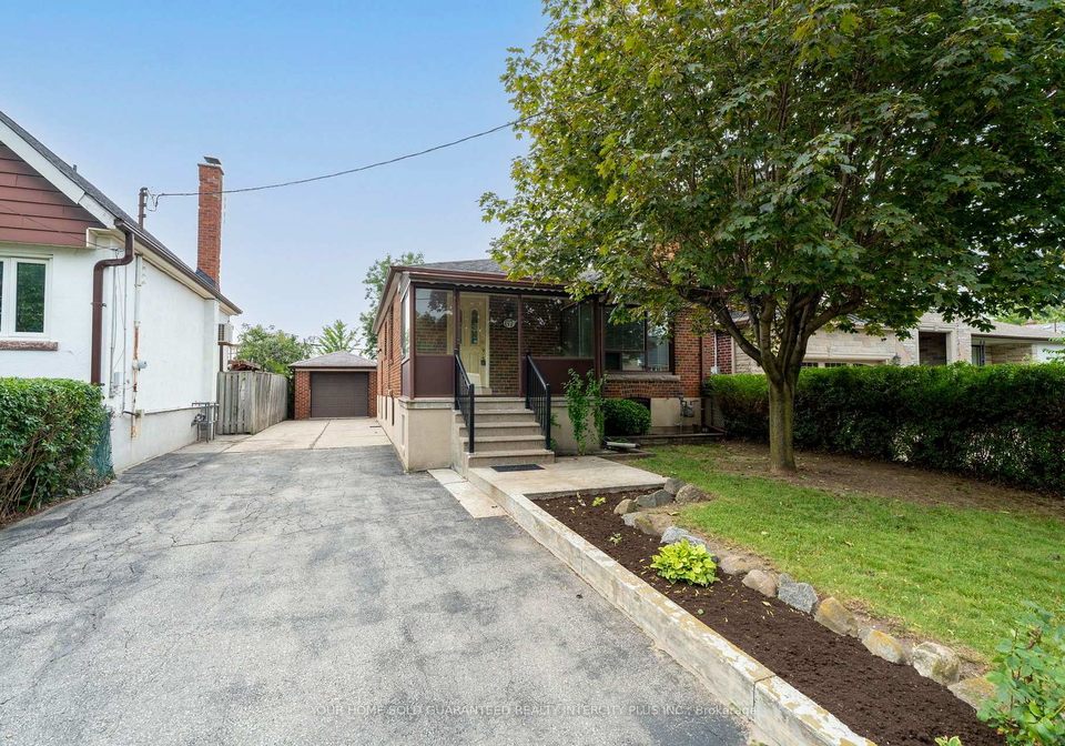 67-bentworth-avenue-toronto-north-york-ontario-w13672344
