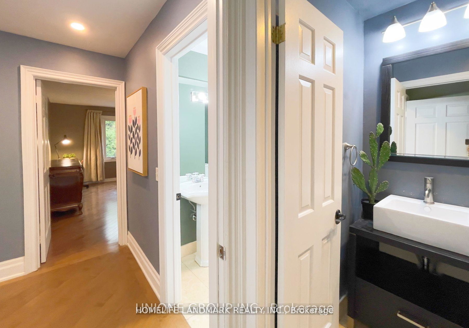 2415-jarvis-street-mississauga-ontario-w13672450