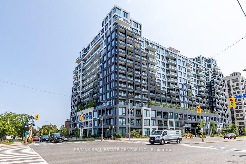 1100-sheppard-avenue-w-toronto-york-ontario-w13672456