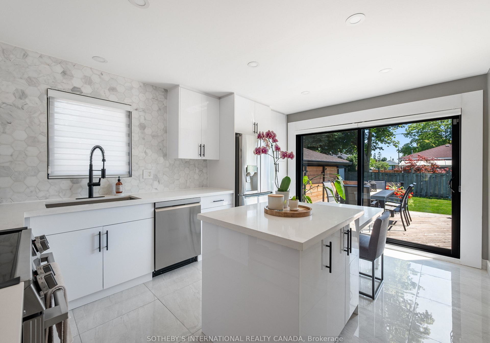 17-sigmont-road-toronto-etobicoke-ontario-w13672468