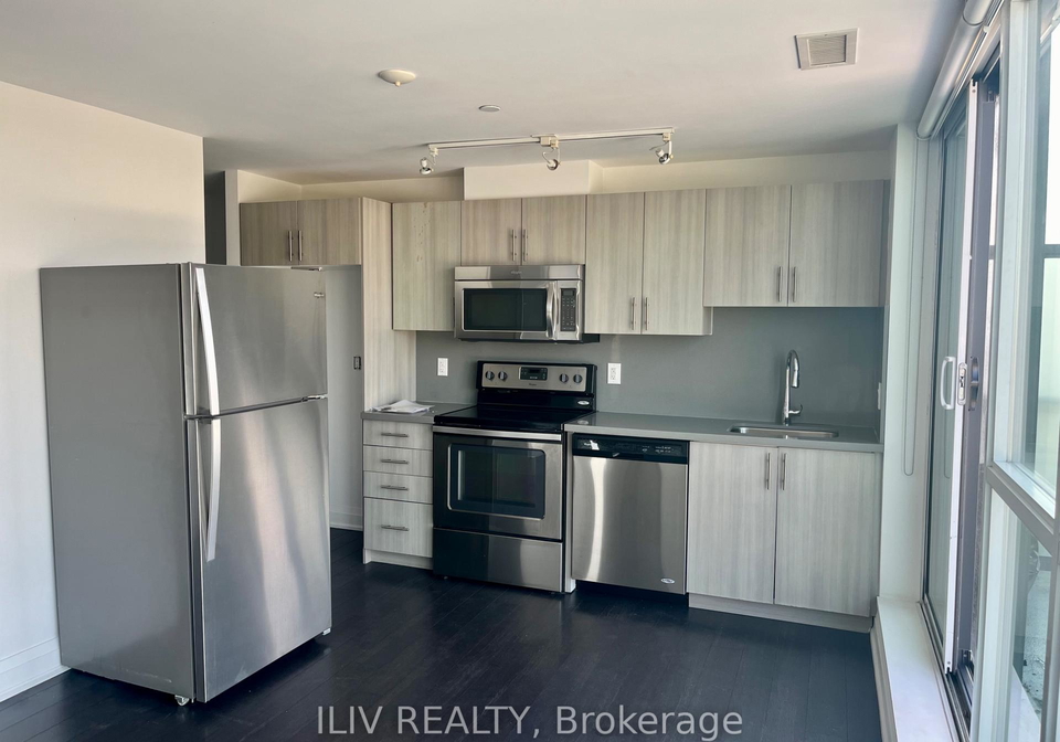 16-mcadam-avenue-toronto-north-york-ontario-w13672760