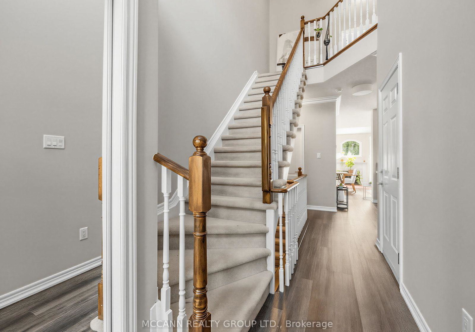 1050-grand-boulevard-oakville-ontario-w13672808