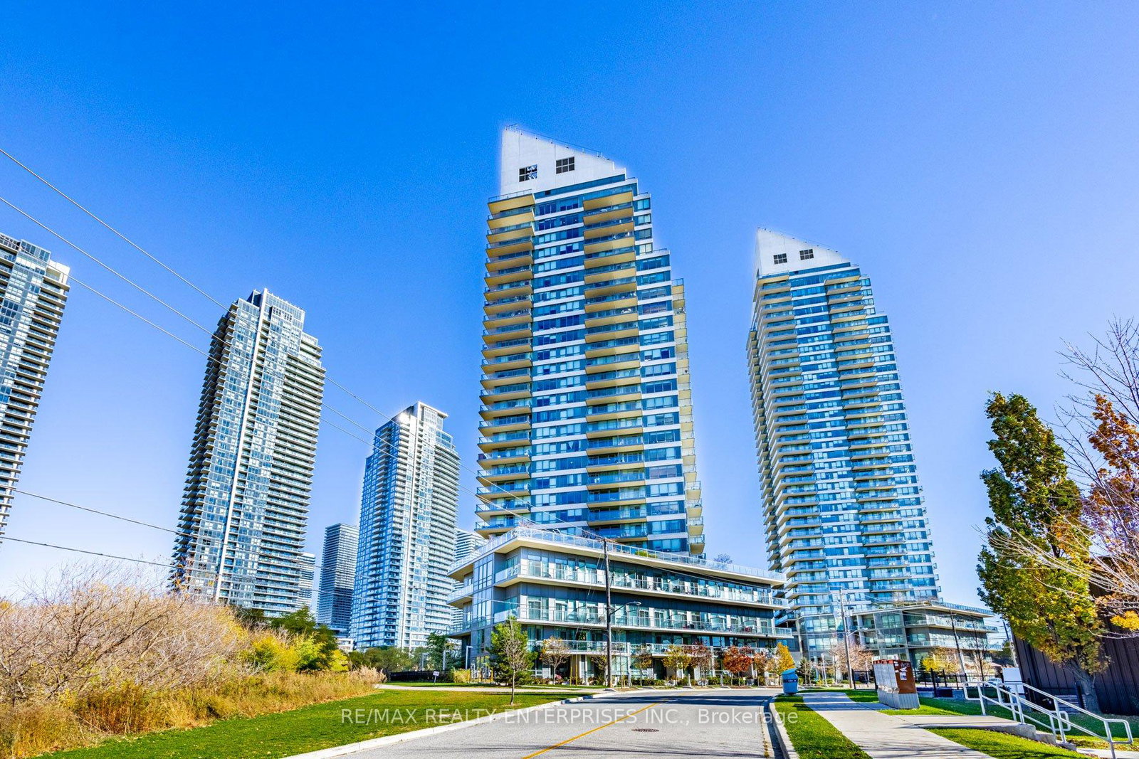 15-legion-road-toronto-etobicoke-ontario-w13673004