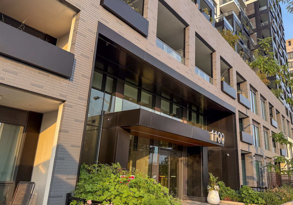 1100-sheppard-avenue-w-toronto-york-ontario-w13673280
