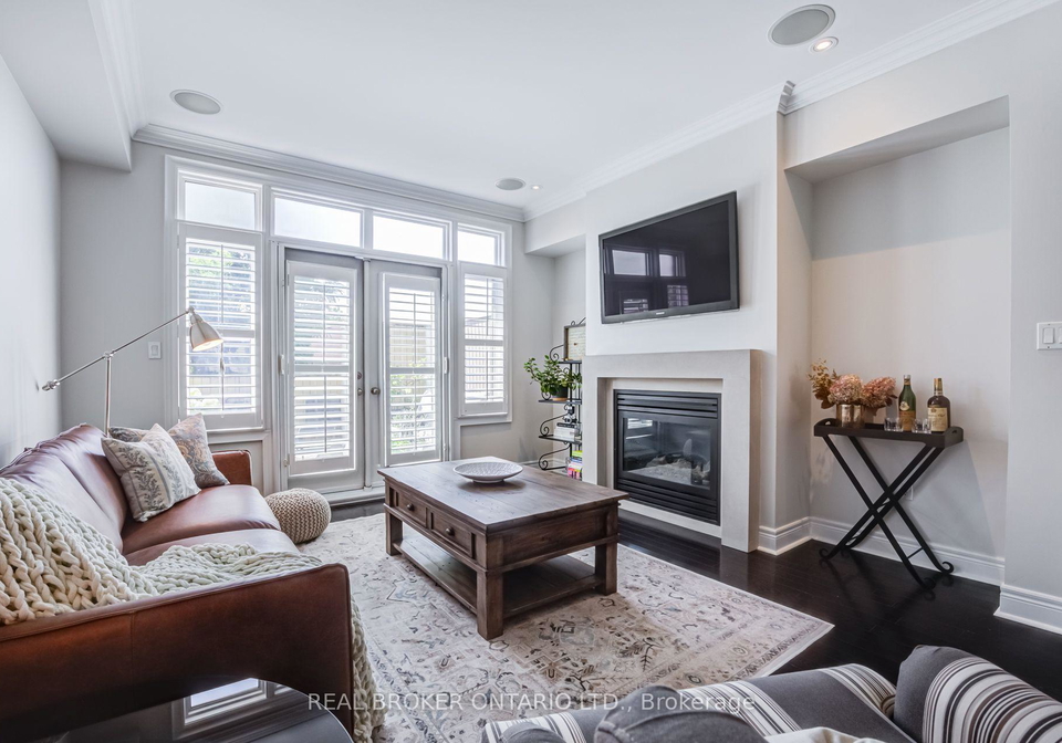 39-ruby-lang-lane-toronto-etobicoke-ontario-w13673314