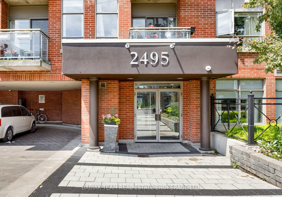 2495-dundas-street-west-toronto-toronto-ontario-w13673324