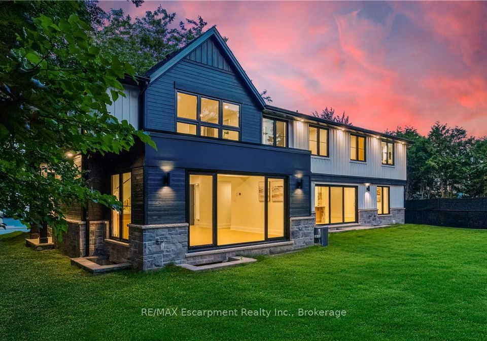 319-beechfield-road-oakville-ontario-w13673406