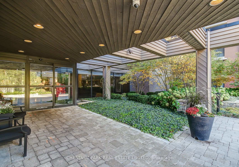 1400-dixie-road-mississauga-ontario-w13673446