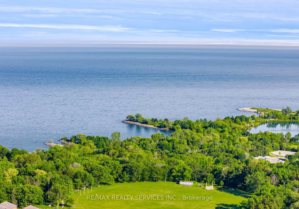 30-elder-avenue-toronto-etobicoke-ontario-w13673568