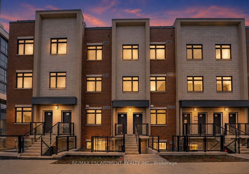 1075-douglas-mccurdy-common-mississauga-ontario-w13673708