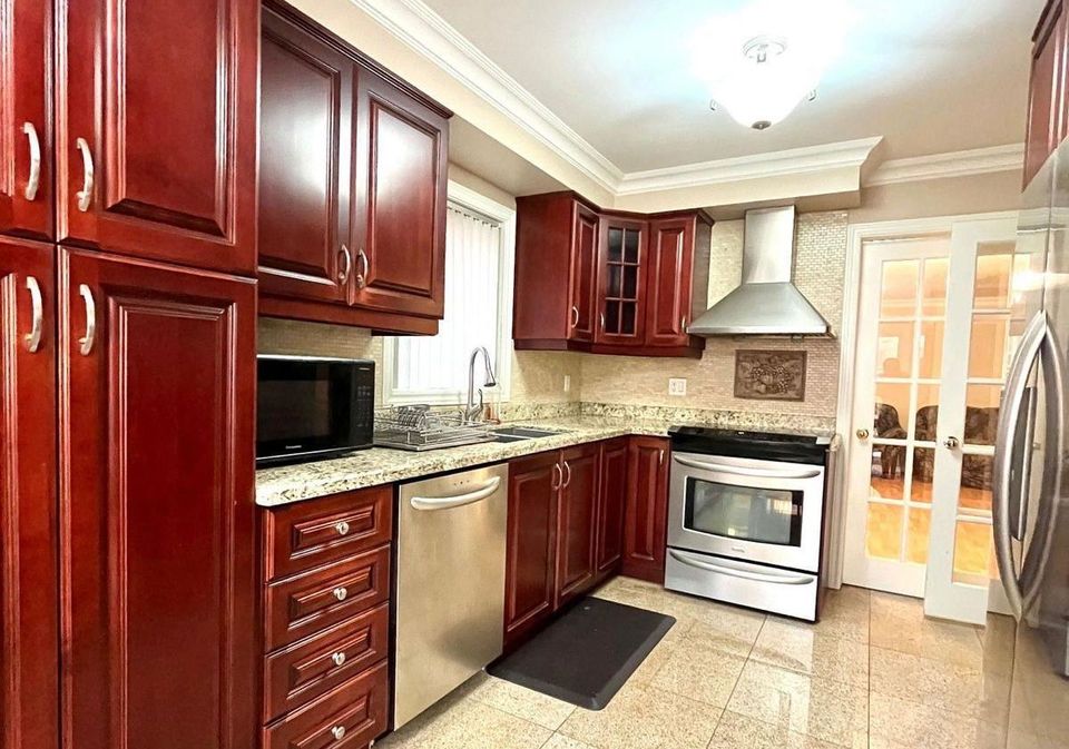 215-kingknoll-drive-brampton-ontario-w13673740